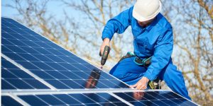 Installation Maintenance Panneaux Solaires Photovoltaïques à Plerguer
